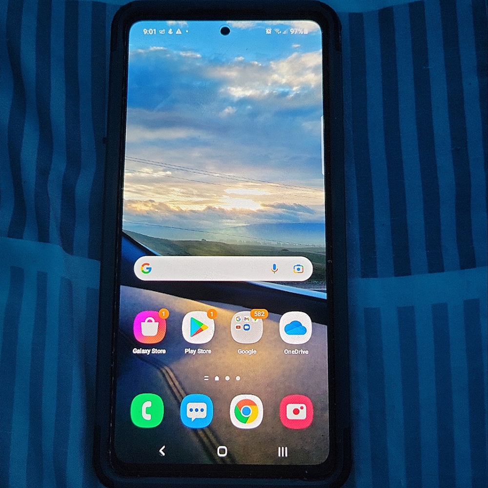 Samsung Galaxy A52 5G ATT 128GB 6GB Ram Case & Screen Protector included